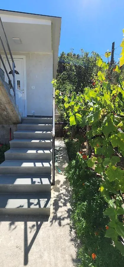 Apartament Teuta Përmet